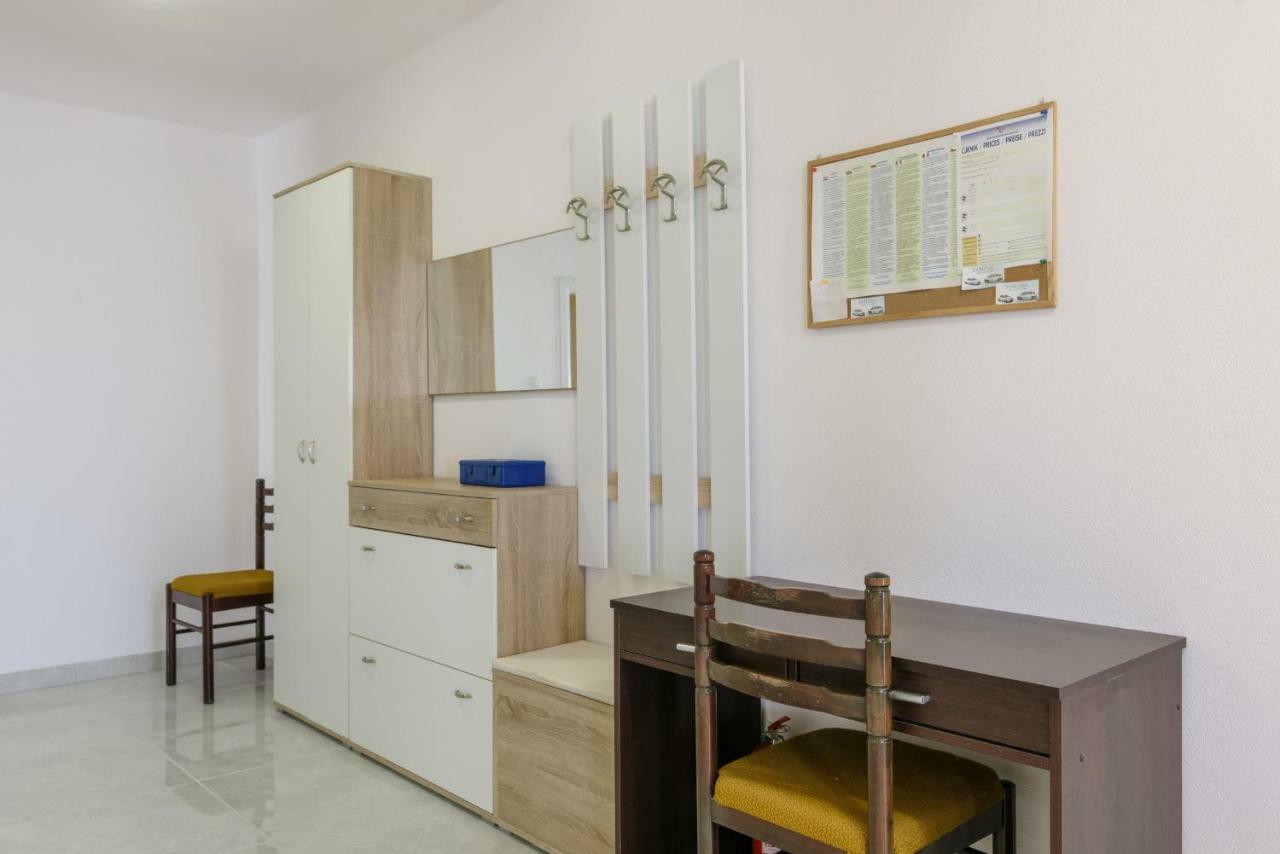 Renic apartmani Kaštela Exterior foto