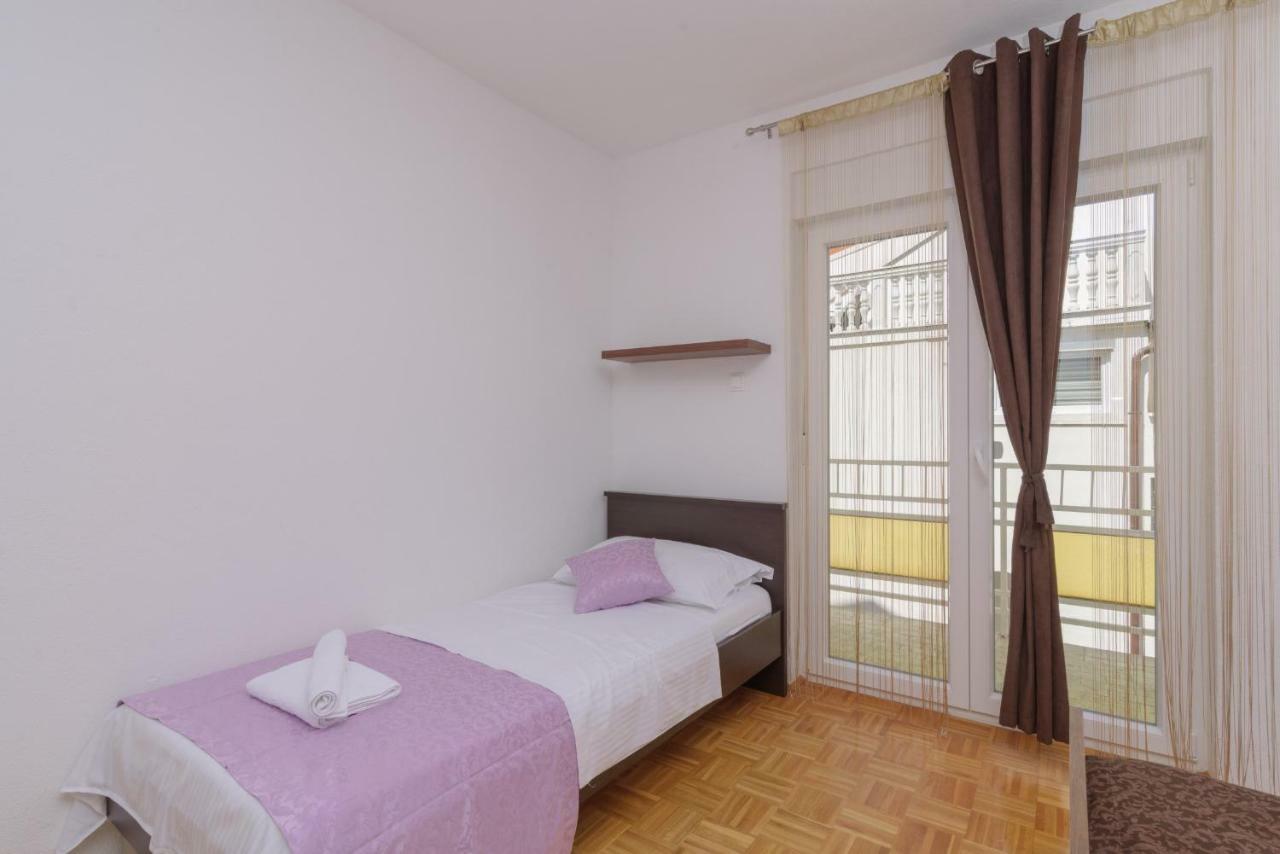 Renic apartmani Kaštela Exterior foto